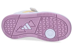 Gesloten eerste stapjes ADIDAS