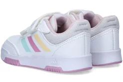 Gesloten eerste stapjes ADIDAS