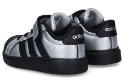 Gesloten eerste stapjes ADIDAS