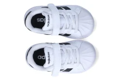 Gesloten eerste stapjes ADIDAS
