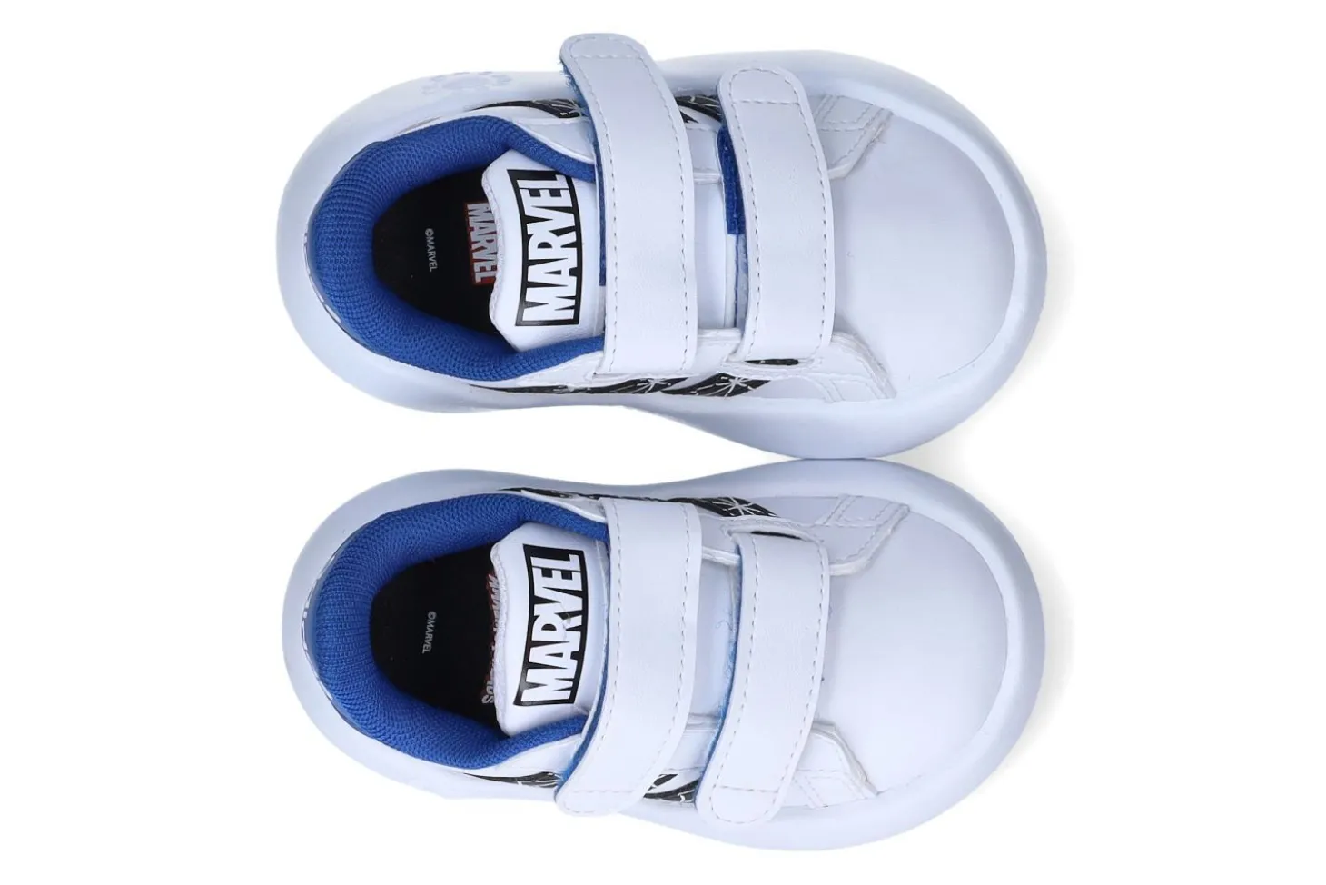 Gesloten eerste stapjes ADIDAS