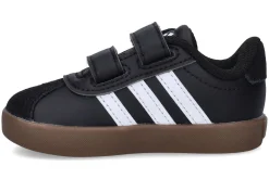 Gesloten eerste stapjes Adidas VL Court