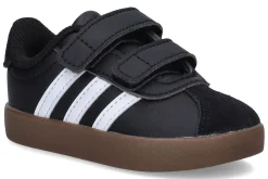Gesloten eerste stapjes Adidas VL Court