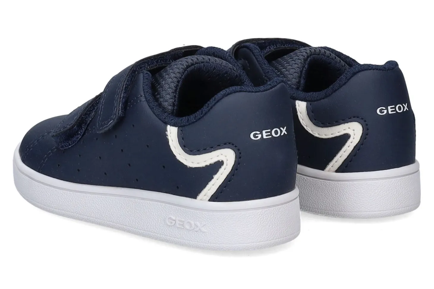 Gesloten eerste stapjes Geox Eclyper