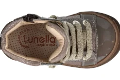 Gesloten eerste stapjes LUNELLA
