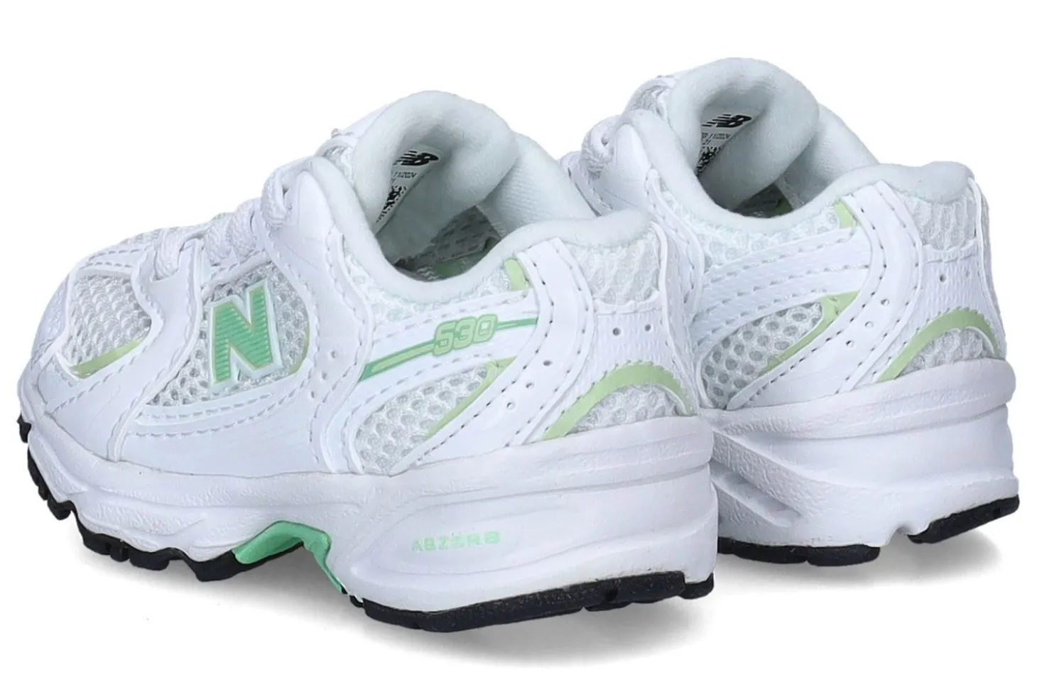 Gesloten eerste stapjes New Balance 530