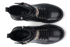 Laarsjes GUESS