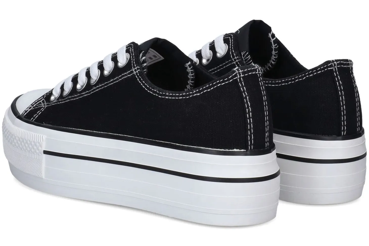 Lage sneakers ALEXANDRA