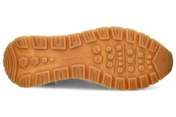Lage sneakers AMBITIOUS