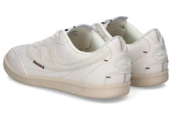 Lage sneakers MOEA