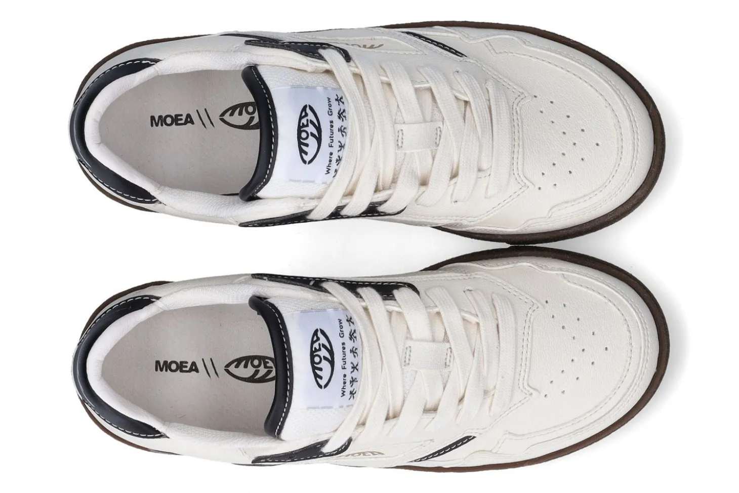 Lage sneakers MOEA