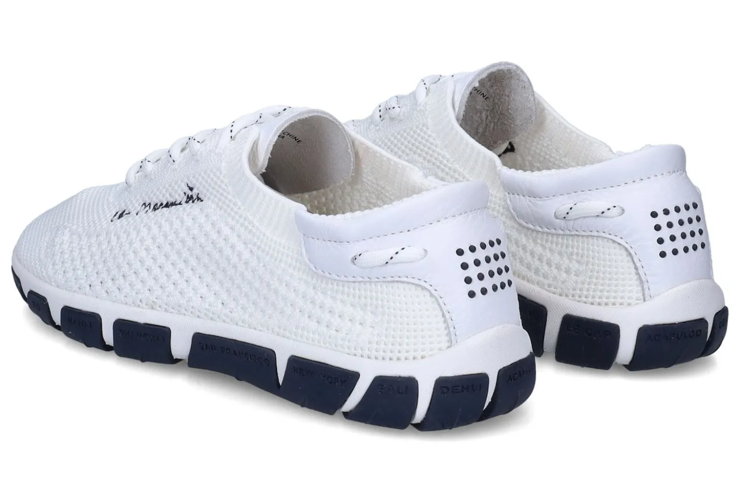Lage sneakers TBS