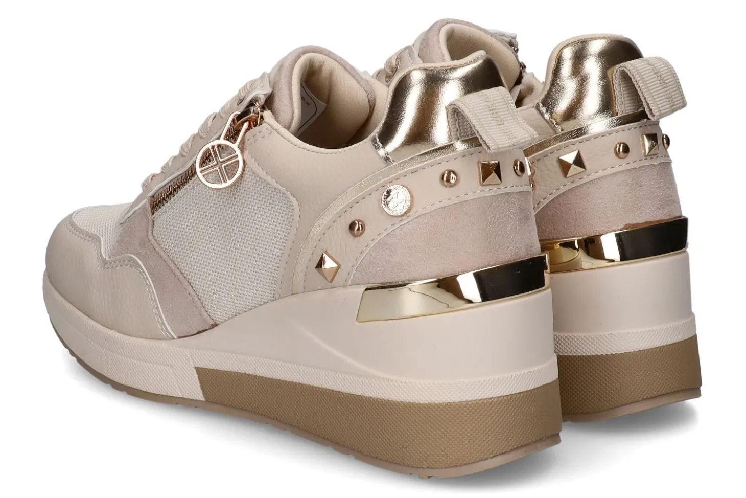 Lage sneakers XTI