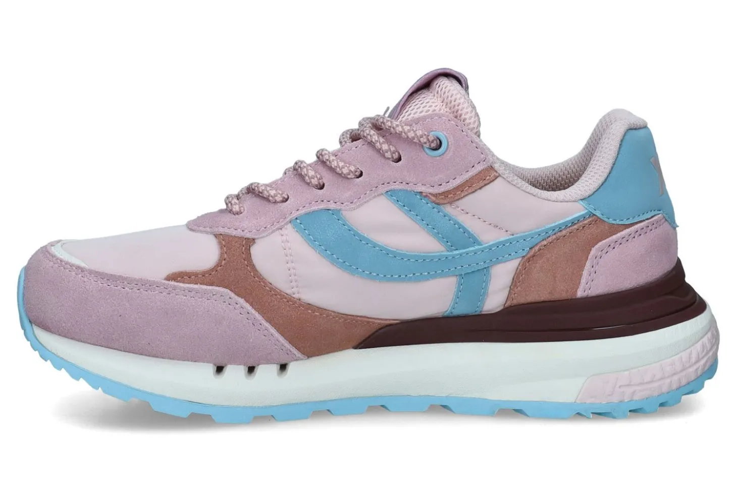 Lage sneakers XTI