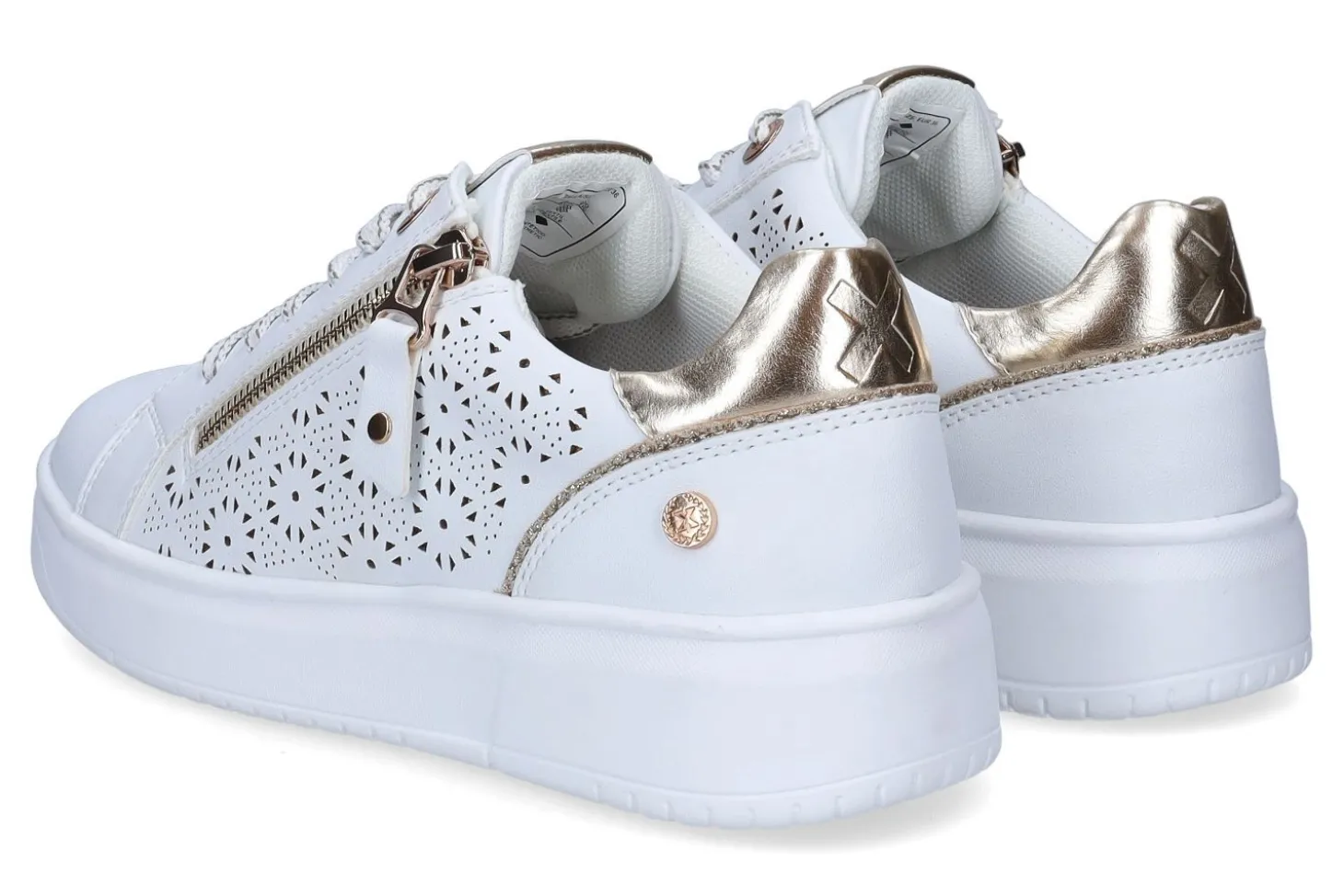 Lage sneakers XTI