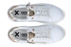 Lage sneakers XTI
