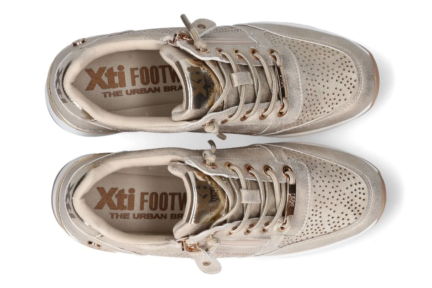 Lage sneakers XTI