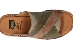 Slippers ON FOOT